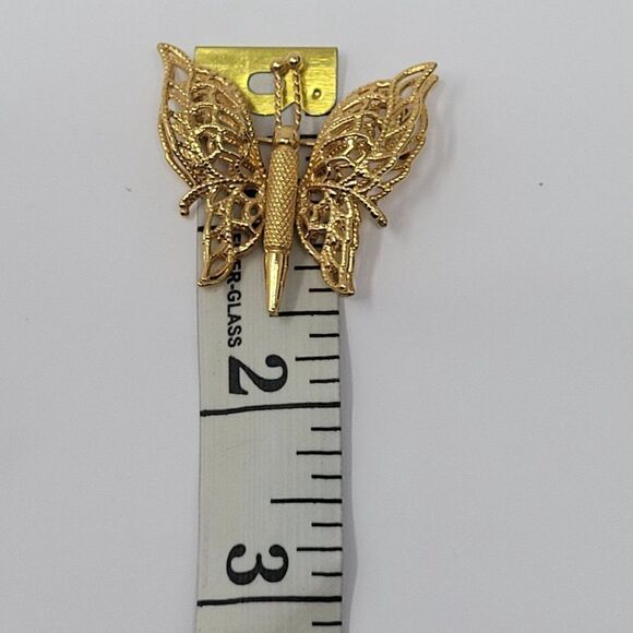 Vintage Monet Signed Gold Tone Butterfly Brooch Pin 3D Filigree Double Wing - Picture 3 of 7